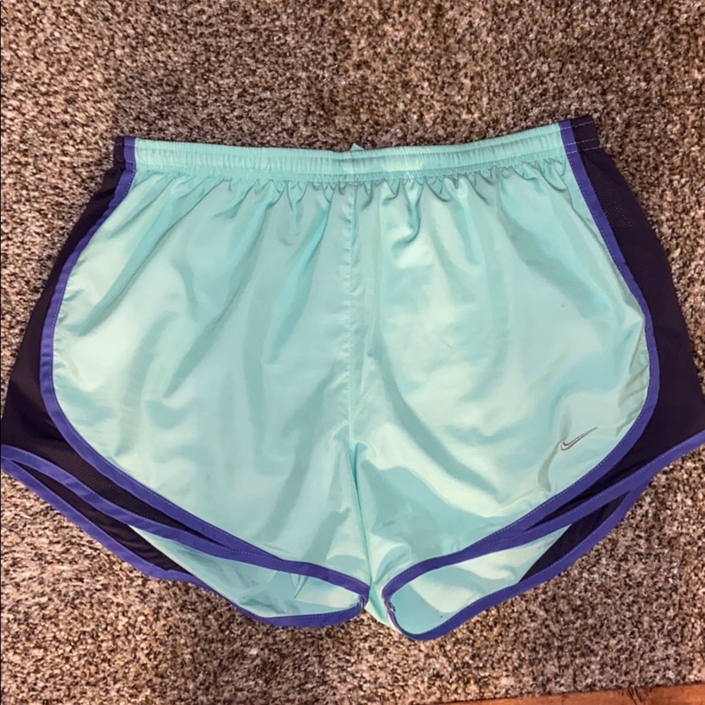 Nike Women’s Tempo Shorts